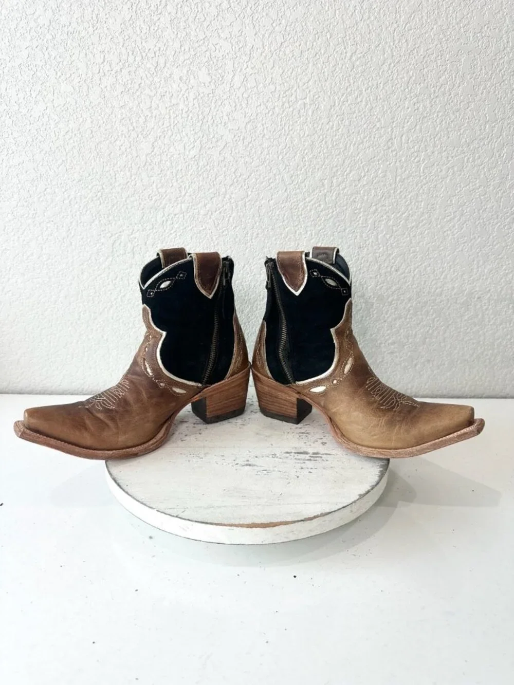 Lane RODEO HOUSTON Cowboy Booties Brown Western Snip Toe Short Boots Women 8.5 - Picture 8 of 13